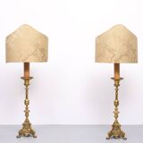 Grands chandeliers d'autel en laiton hollandais du XVIIIe siècle. Lampadaires.