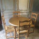 Round table & 4 straw oak and beech chairs