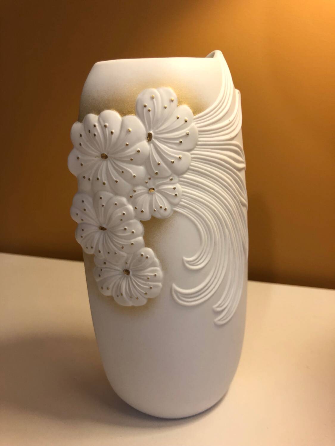 Vintage porcelain vase Catania Kaiser W Germany