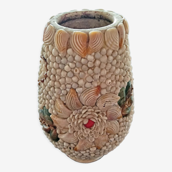 Shell vase