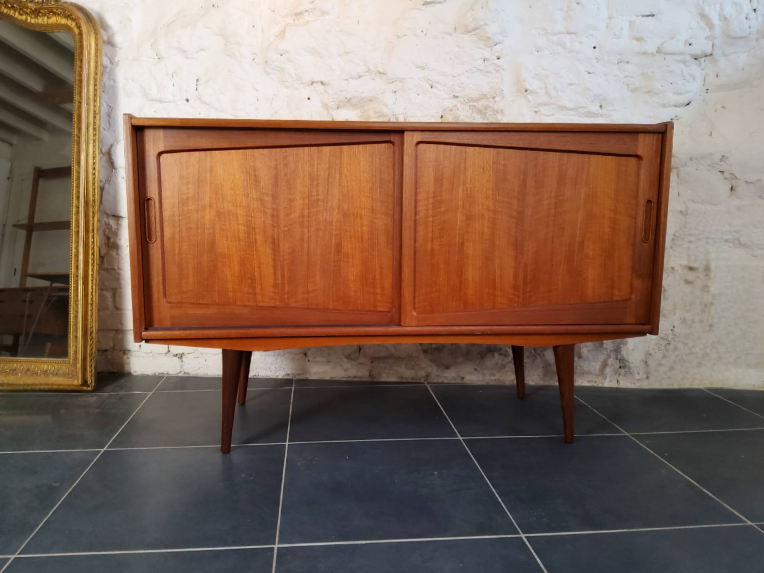 Scandinavian sideboard with sliding doors and drawers - teak