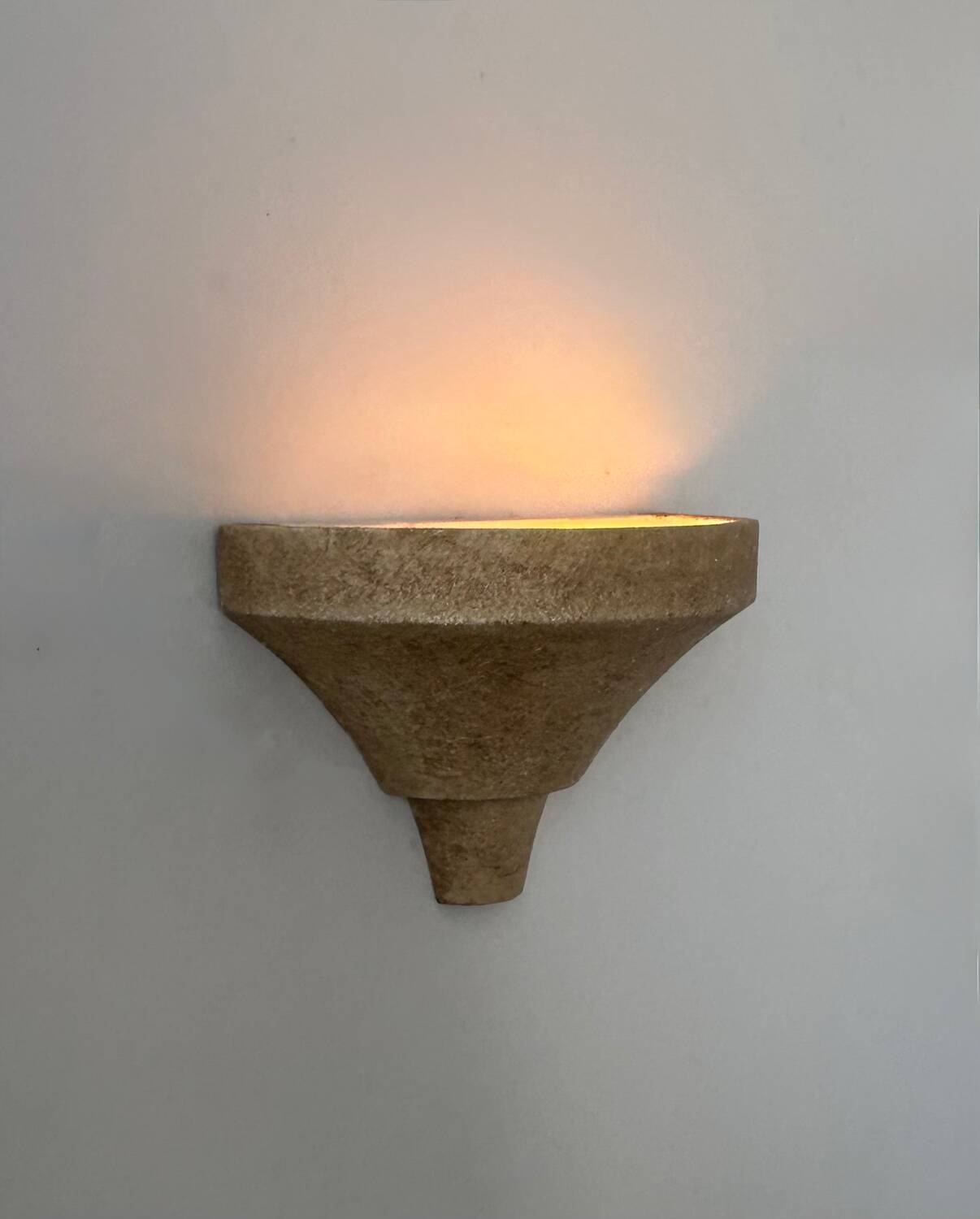 Vintage wall lamp in grainy beige plaster, France 1960