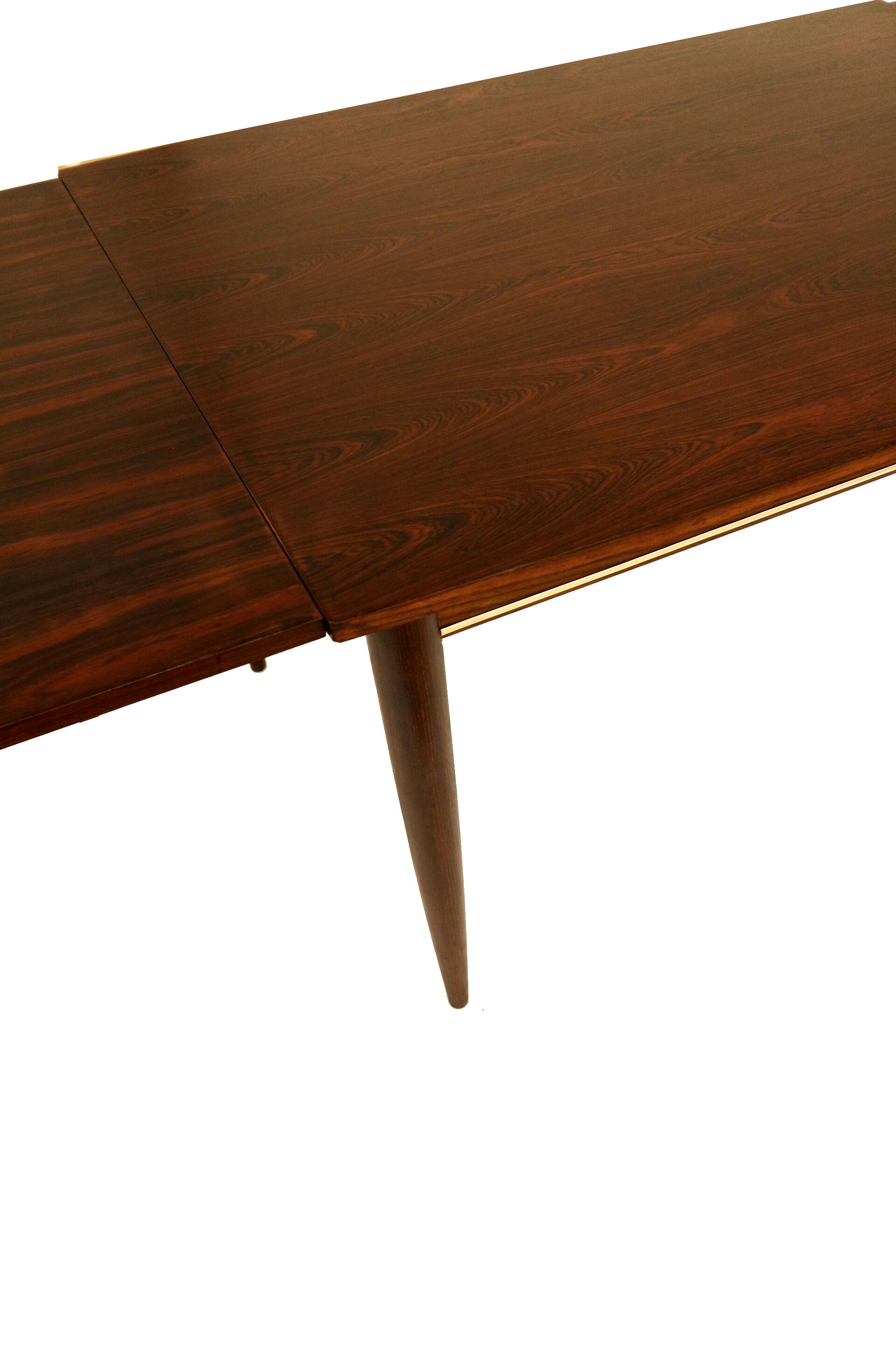 Extendable rosewood dining table made in the 1960s