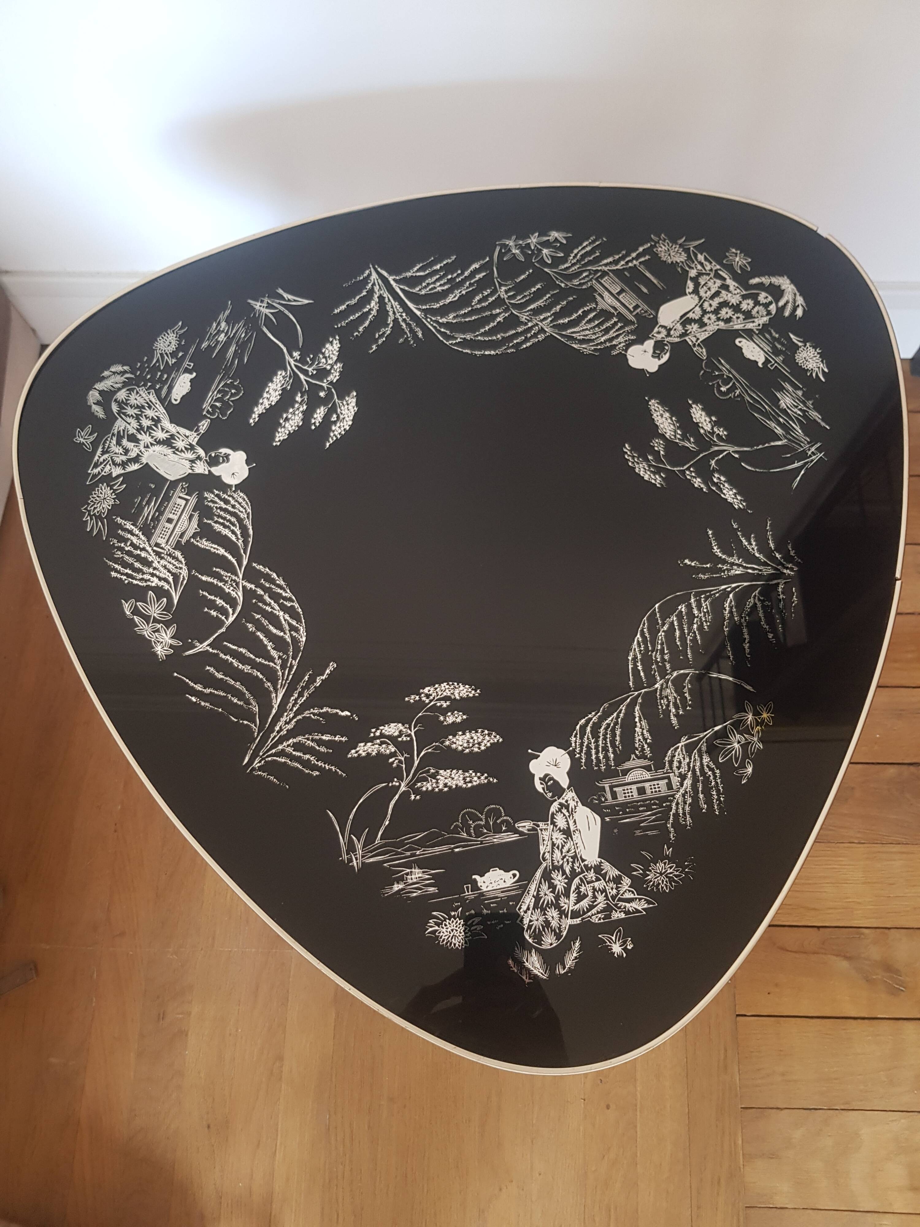 Table basse tripode Art Déco
