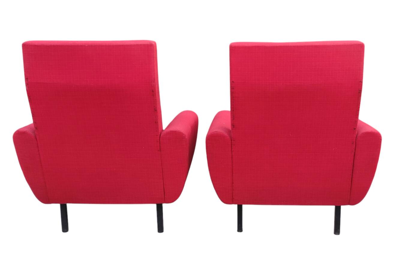 Pair of vintage armchairs with metal legs