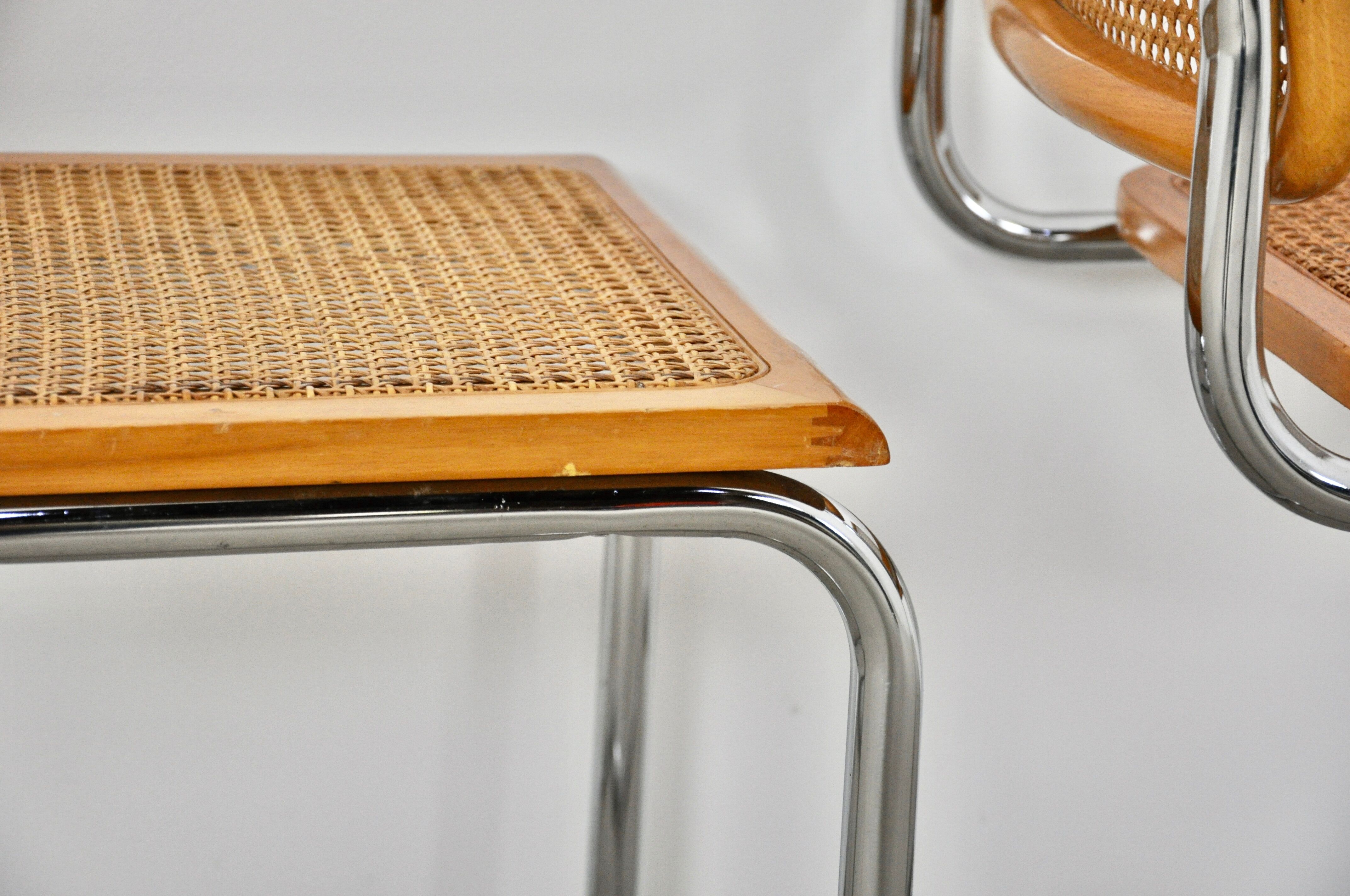 Dinning chairs B32 by Marcel Breuer
