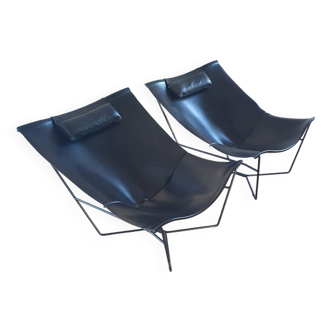 Set of 2 Semana armchairs by David Weeks black leather and steel