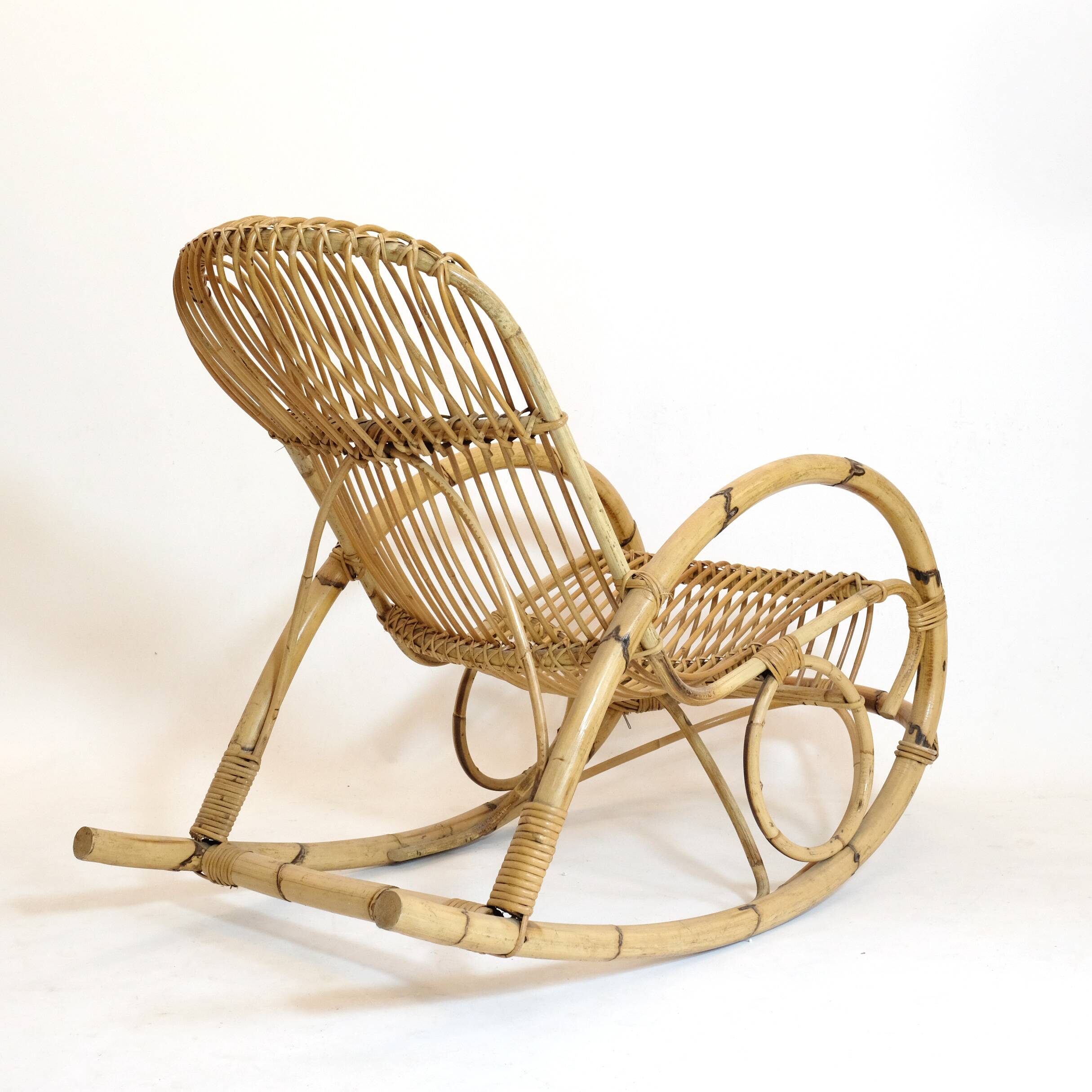 Rohe Noordwolde, rattan rocking chair from the 60s-70s.