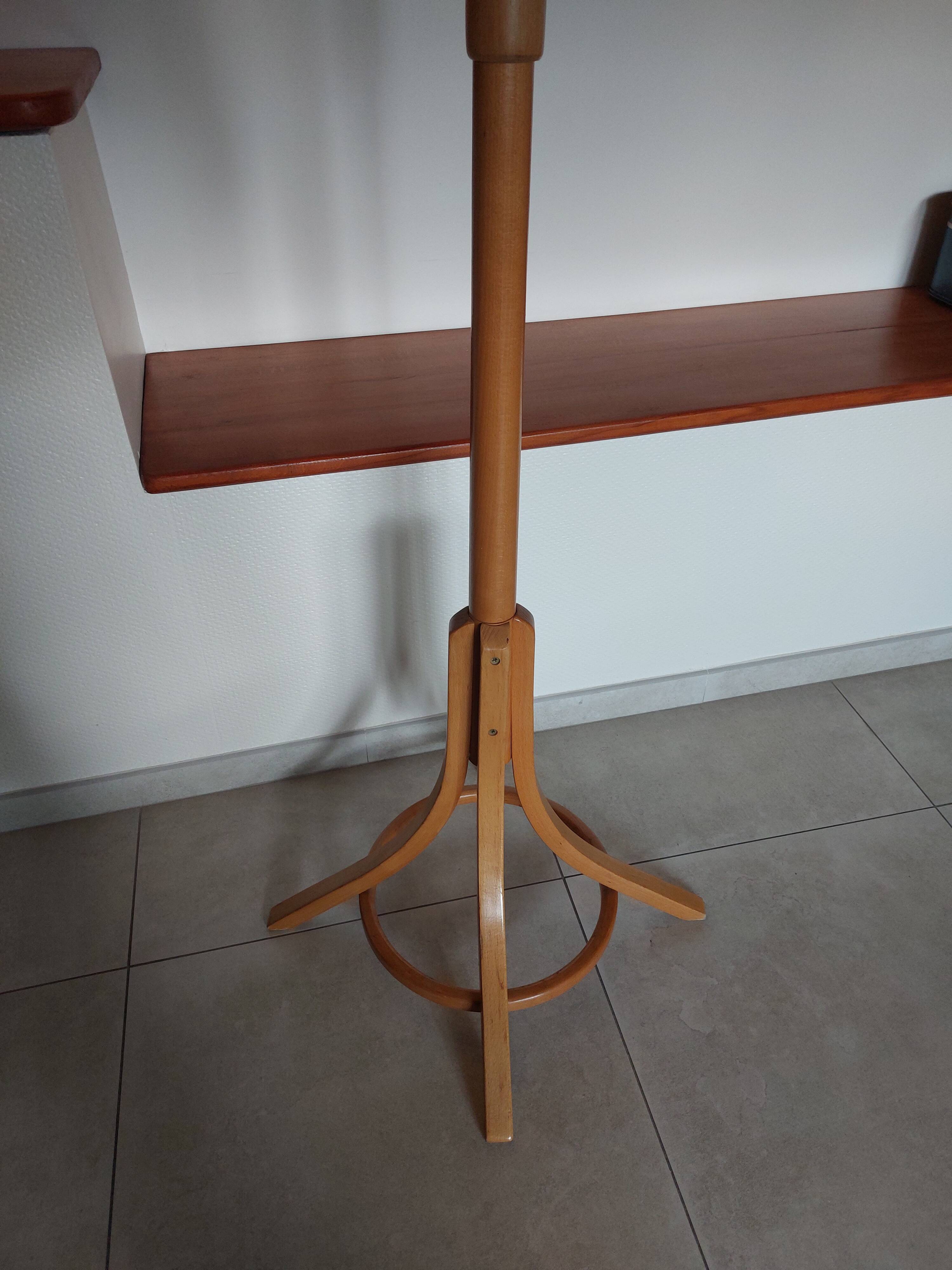 portemanteau perroquet, bois massif clair