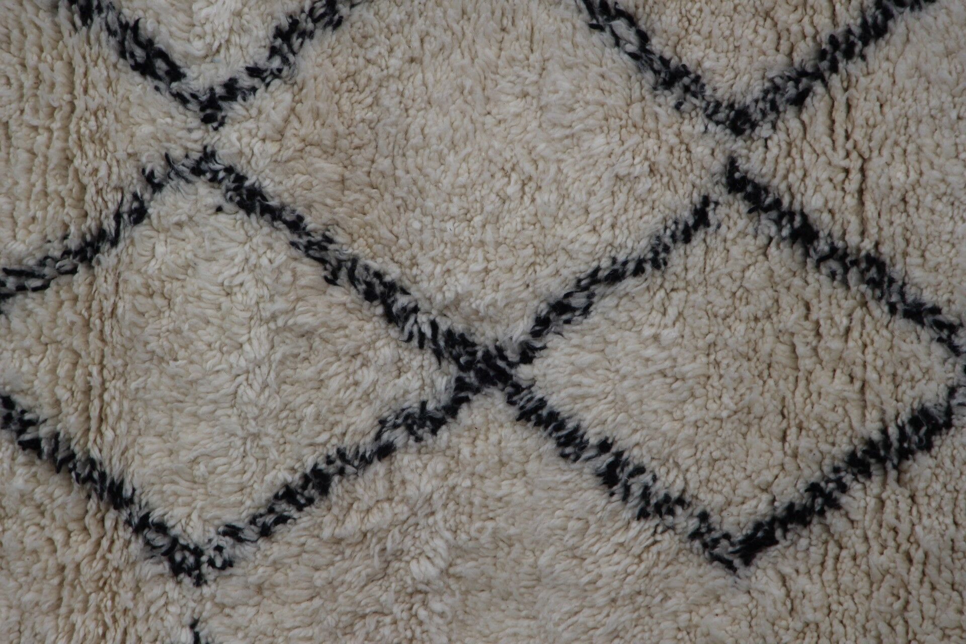 Carpet beni ouarain 100% wool, 425 x 105