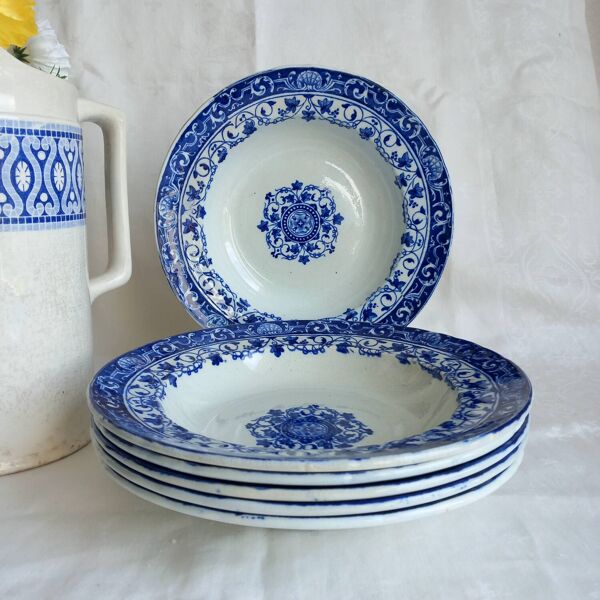 6 assiettes creuses Jules Vieillard Bordeaux, service ''louis XV'', XIXe s.