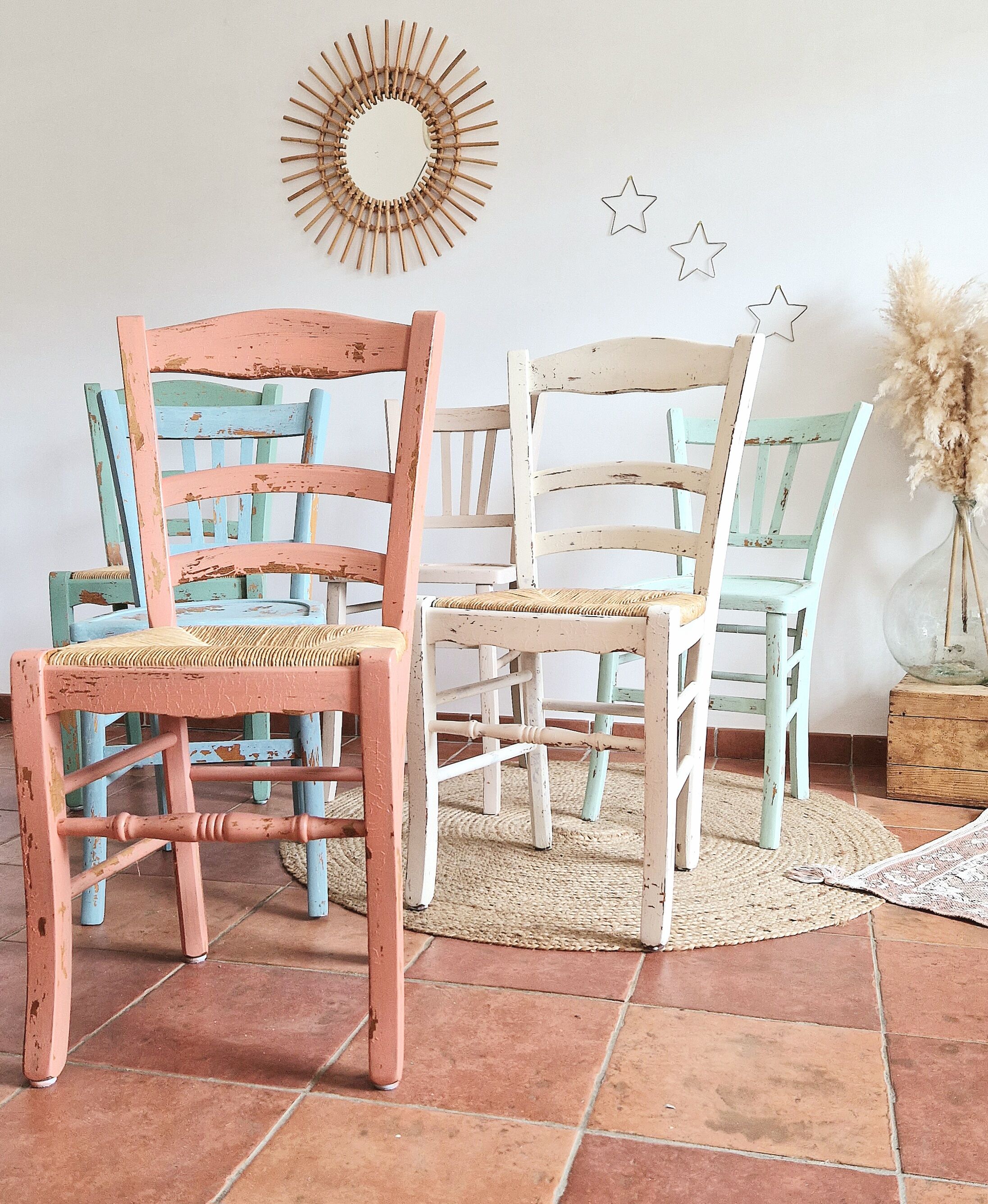 Lot de 6 jolies chaises patinées