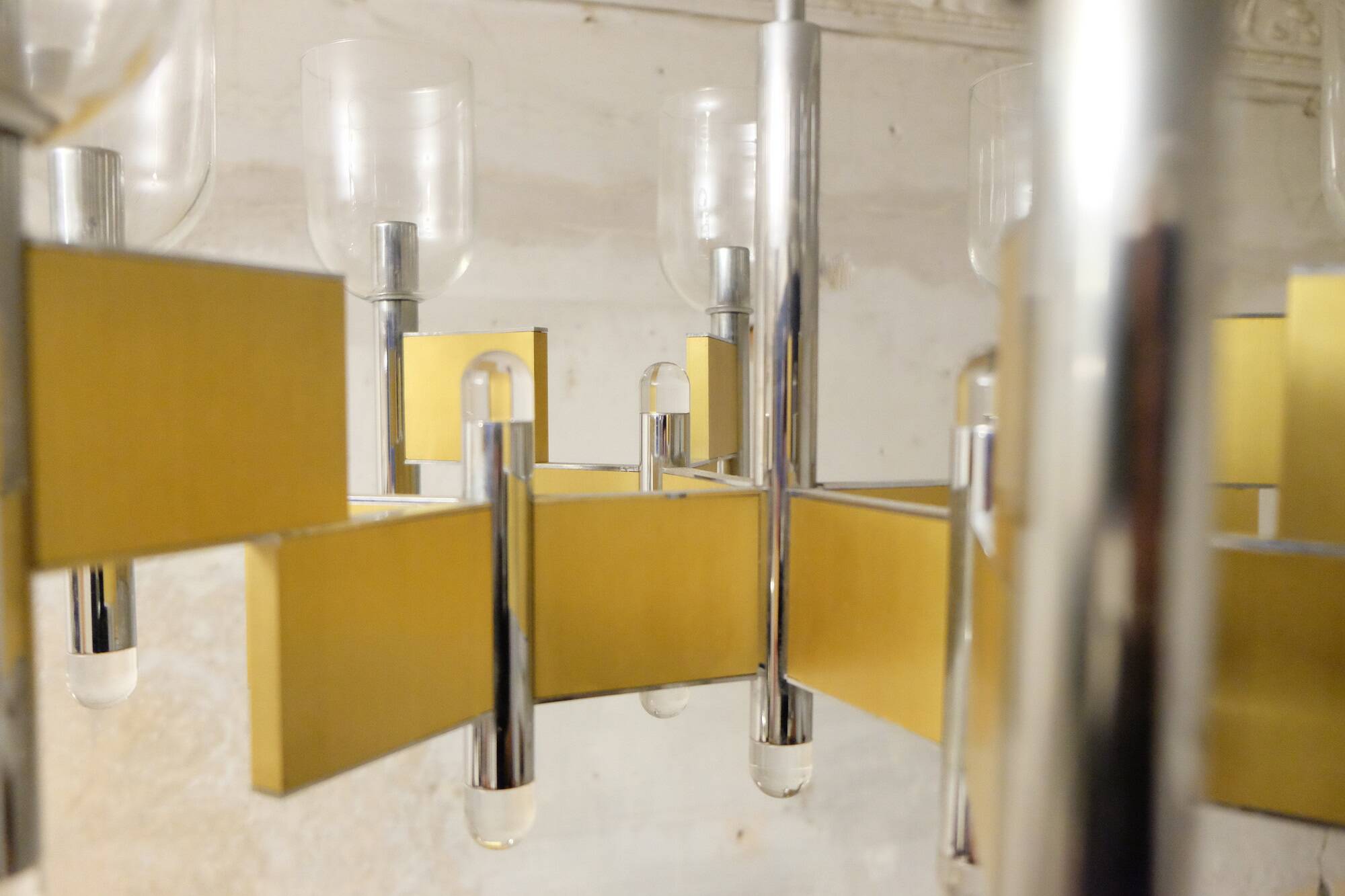 Italian 8-arm brass and glass chandelier by Sciolari, 1970s