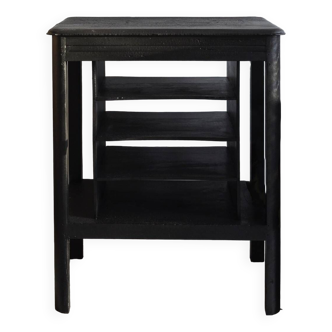 Burnt wood side table - shou-sugi-ban