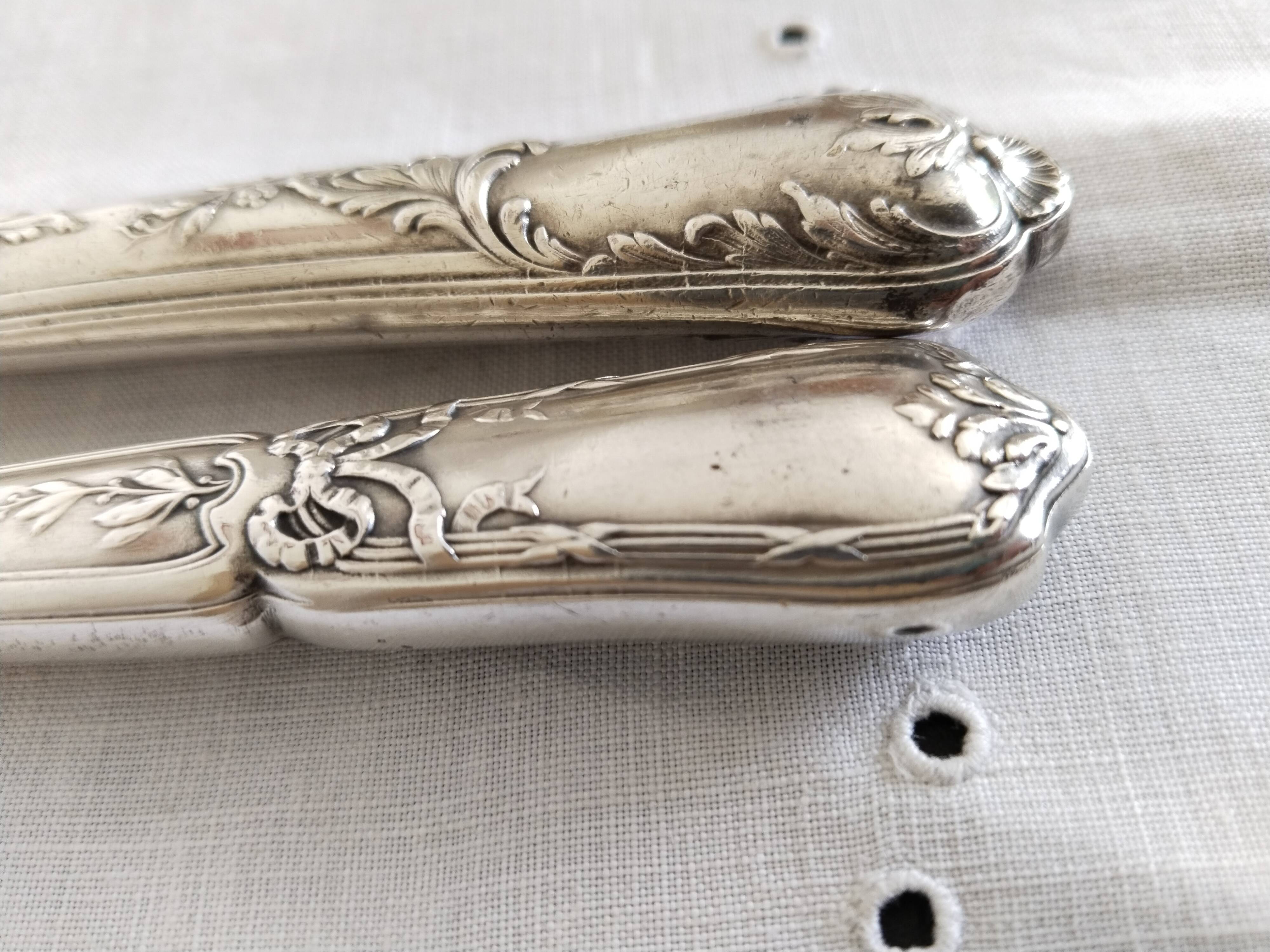 Set of 2 vintage knives, steel blade and silver handle
