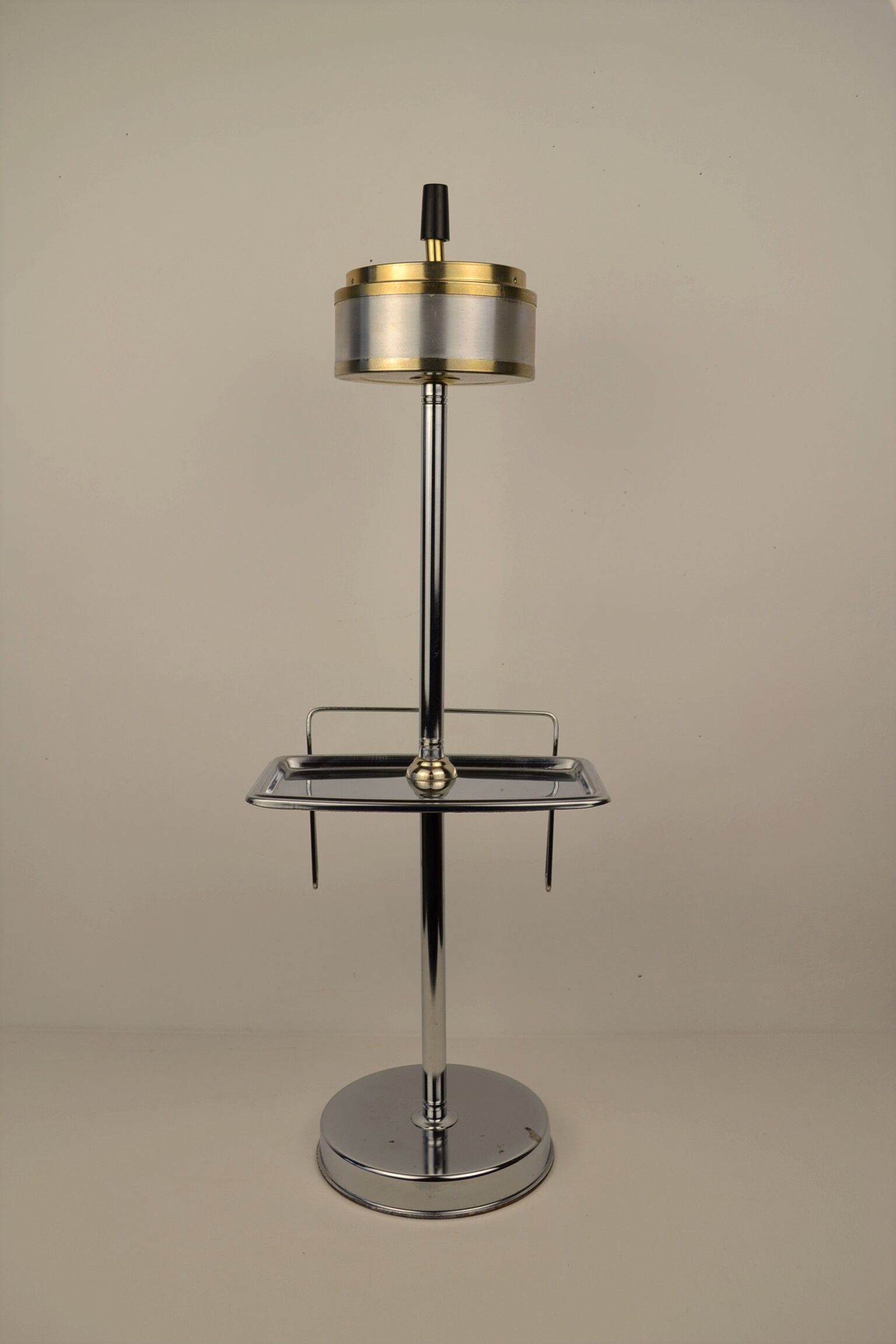 Cendrier à roulette sur pied vintage 1970s