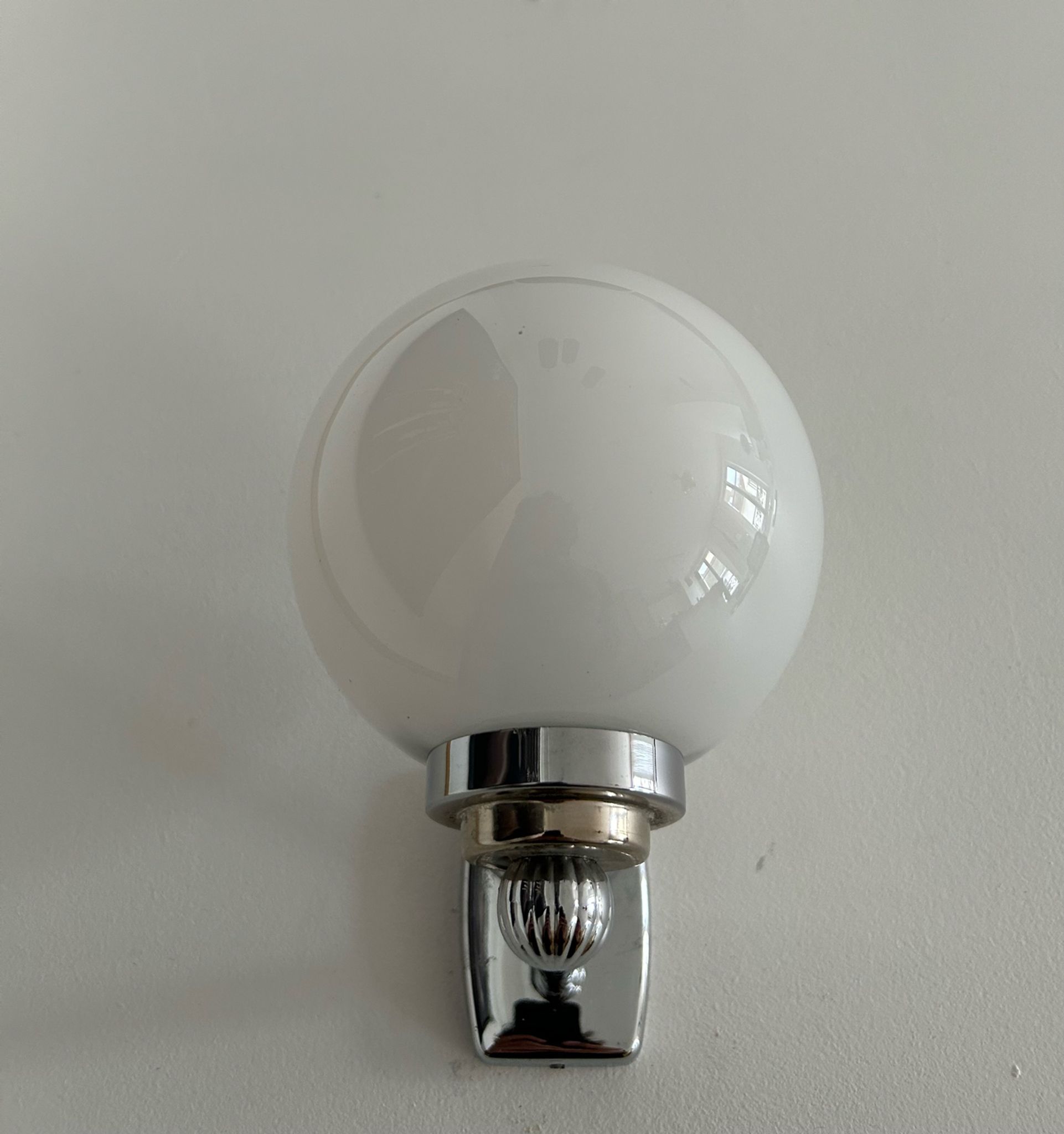 Vintage wall lamp, chromed metal and opaline, France 1970