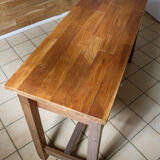 Old desk assembly table