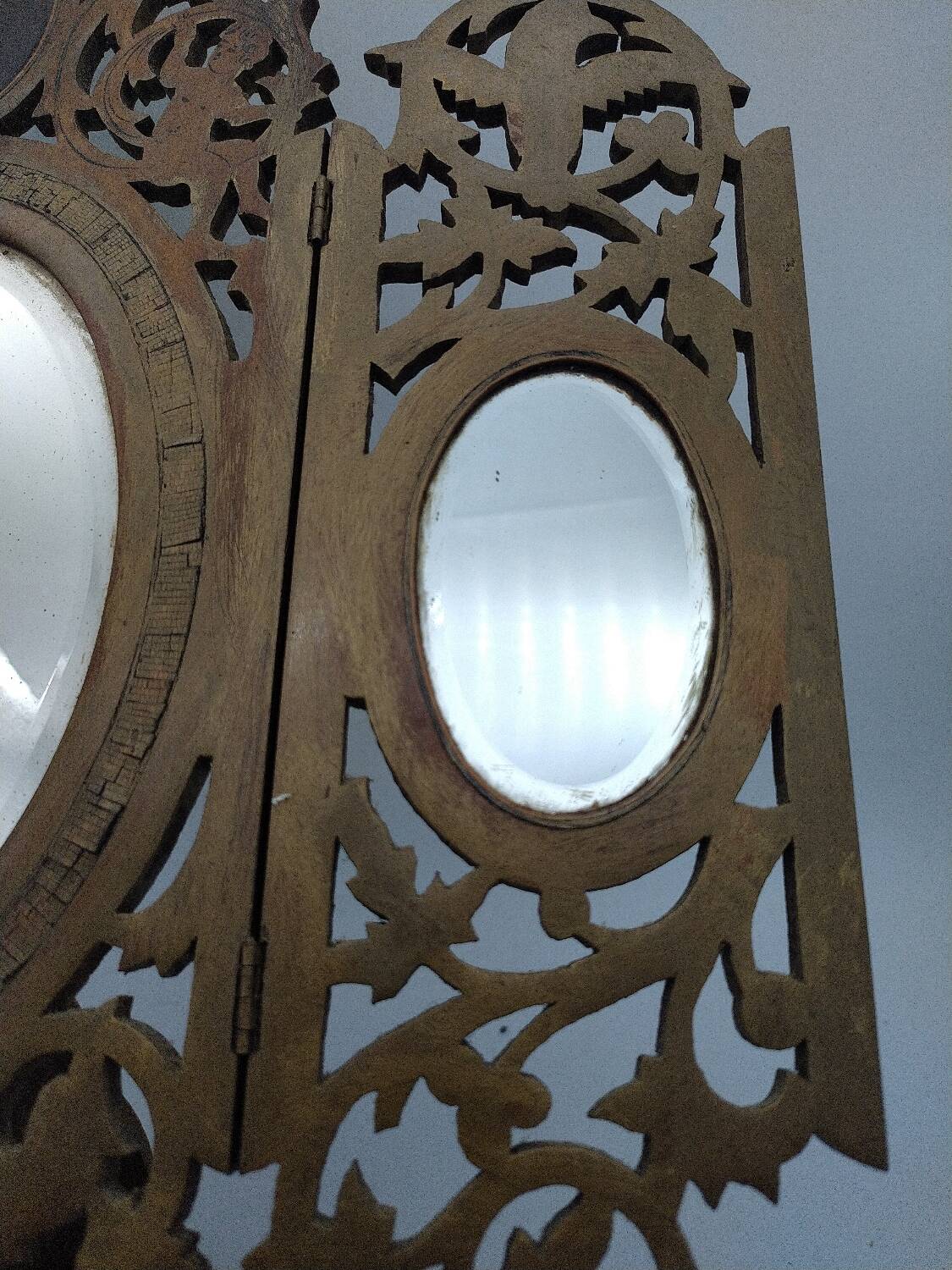 Ancient triptych in olive wood. Italy.