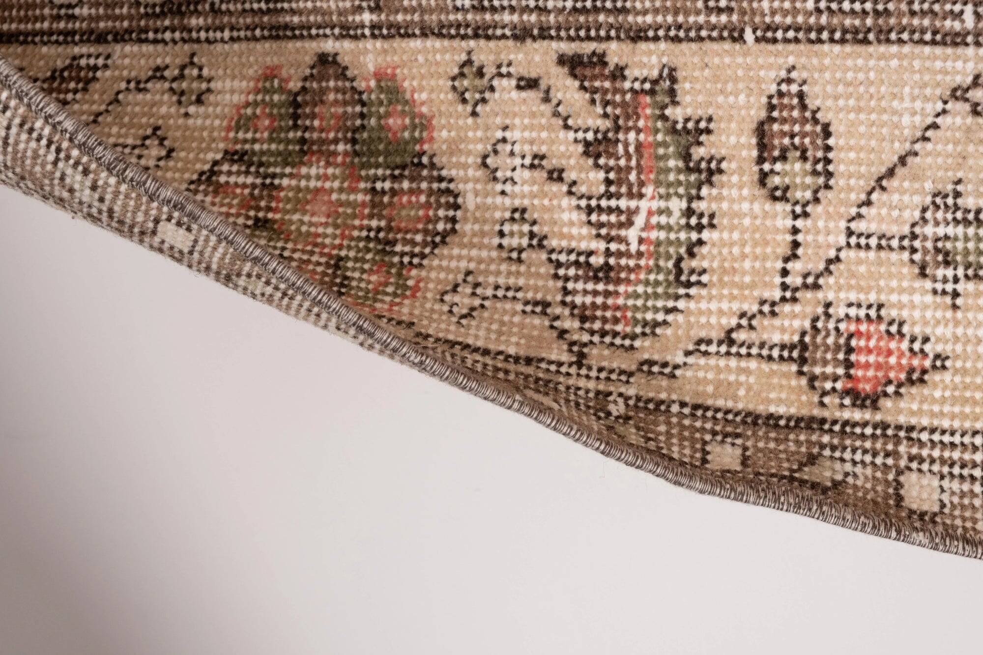 Vintage Turkish Oushak rug 212x321 cm