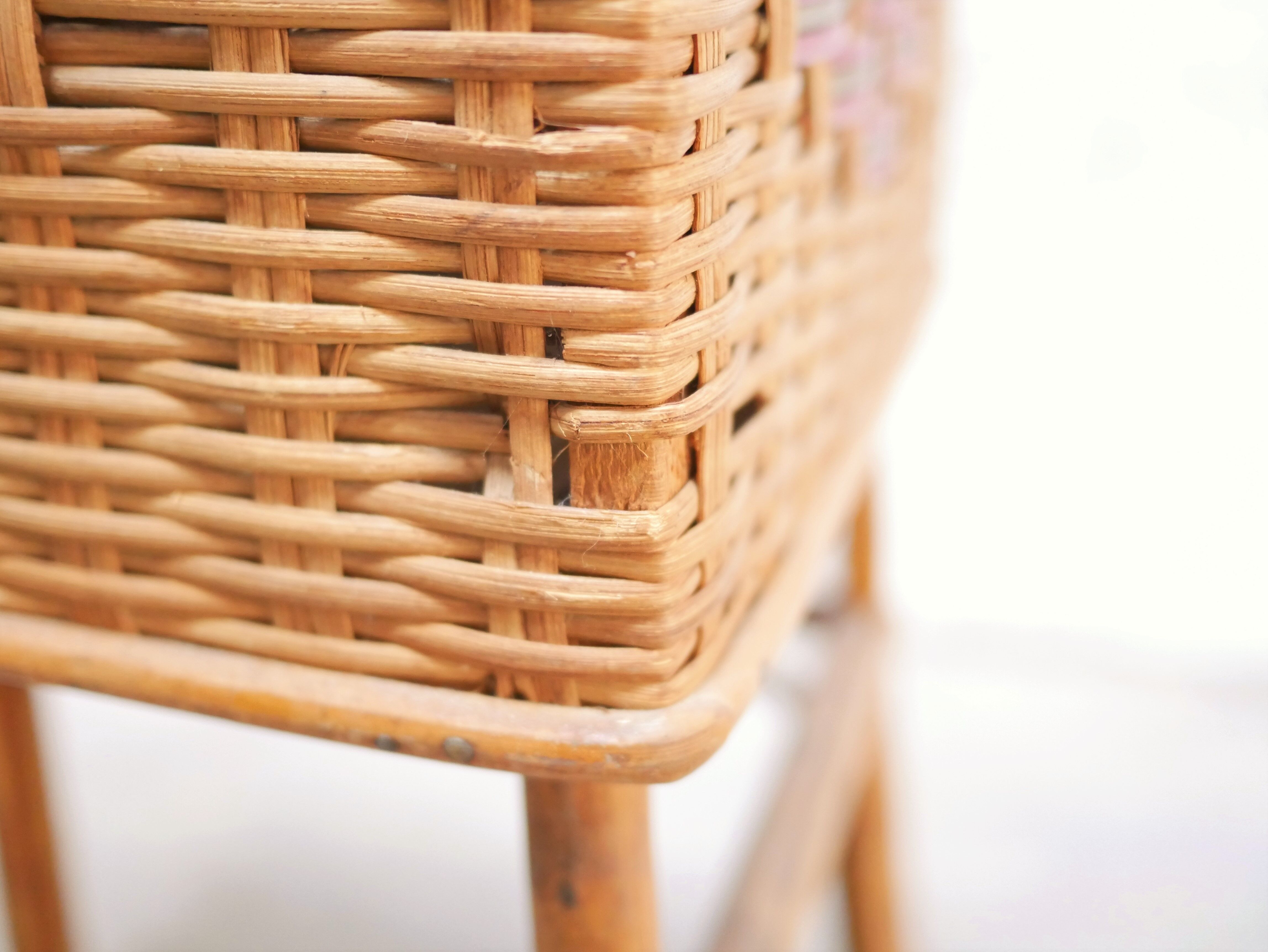 Worker vintage rattan basket