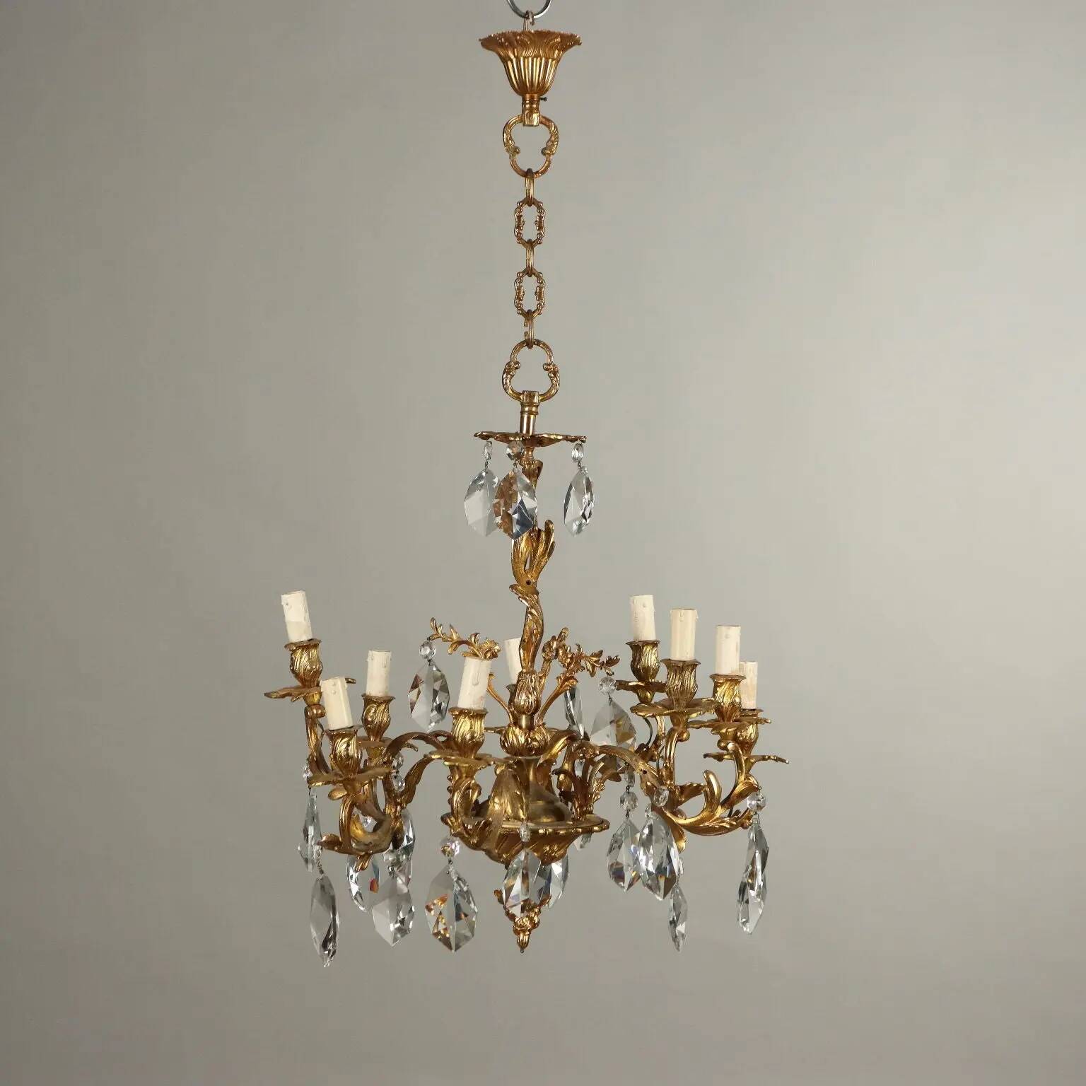 Antique Rococo-style chandelier in gilded bronze, 20th century.