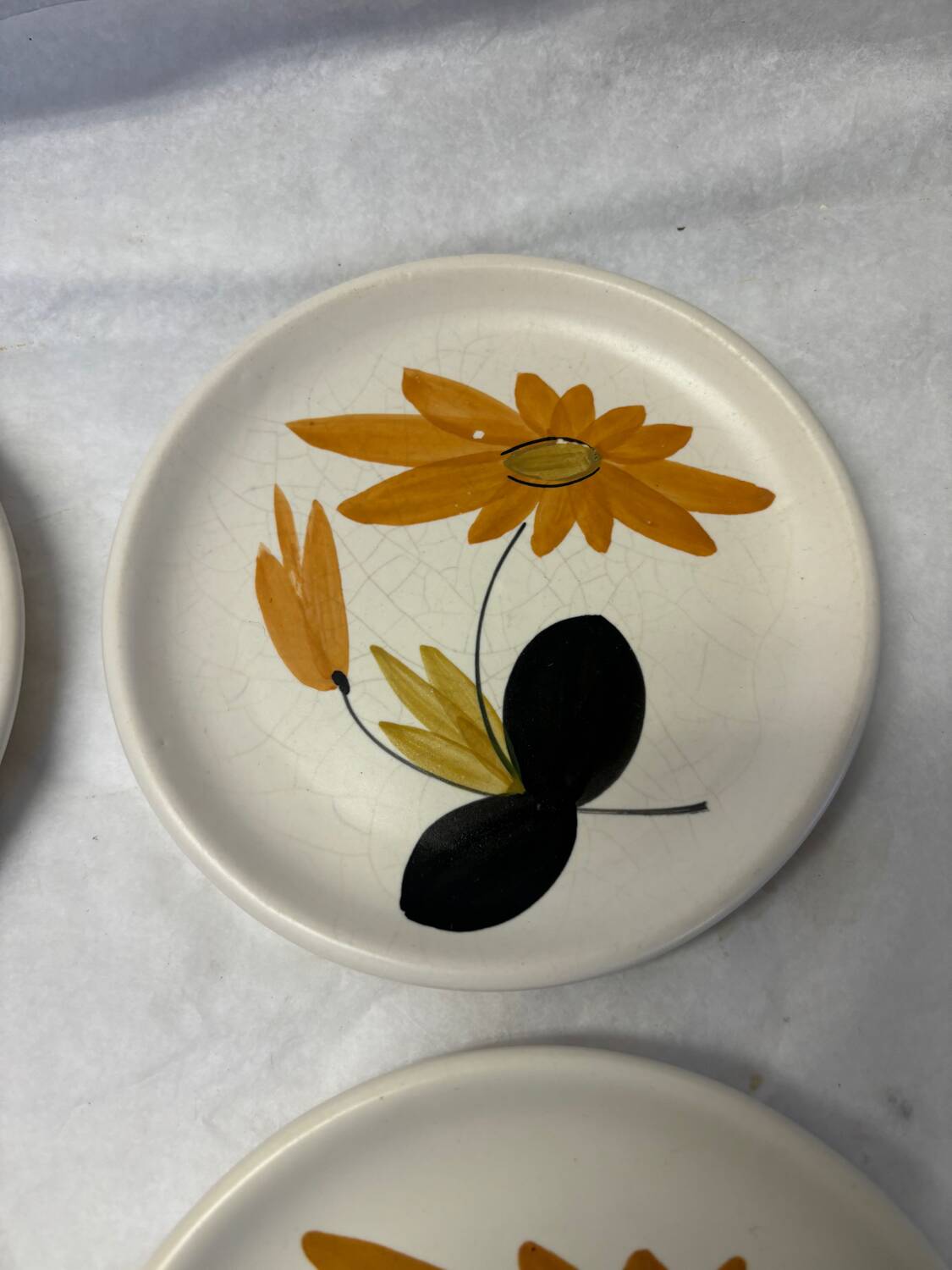 Set of 4 marsh pottery dessert plates