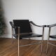 Paire de fauteuils LC1 par Le Corbusier