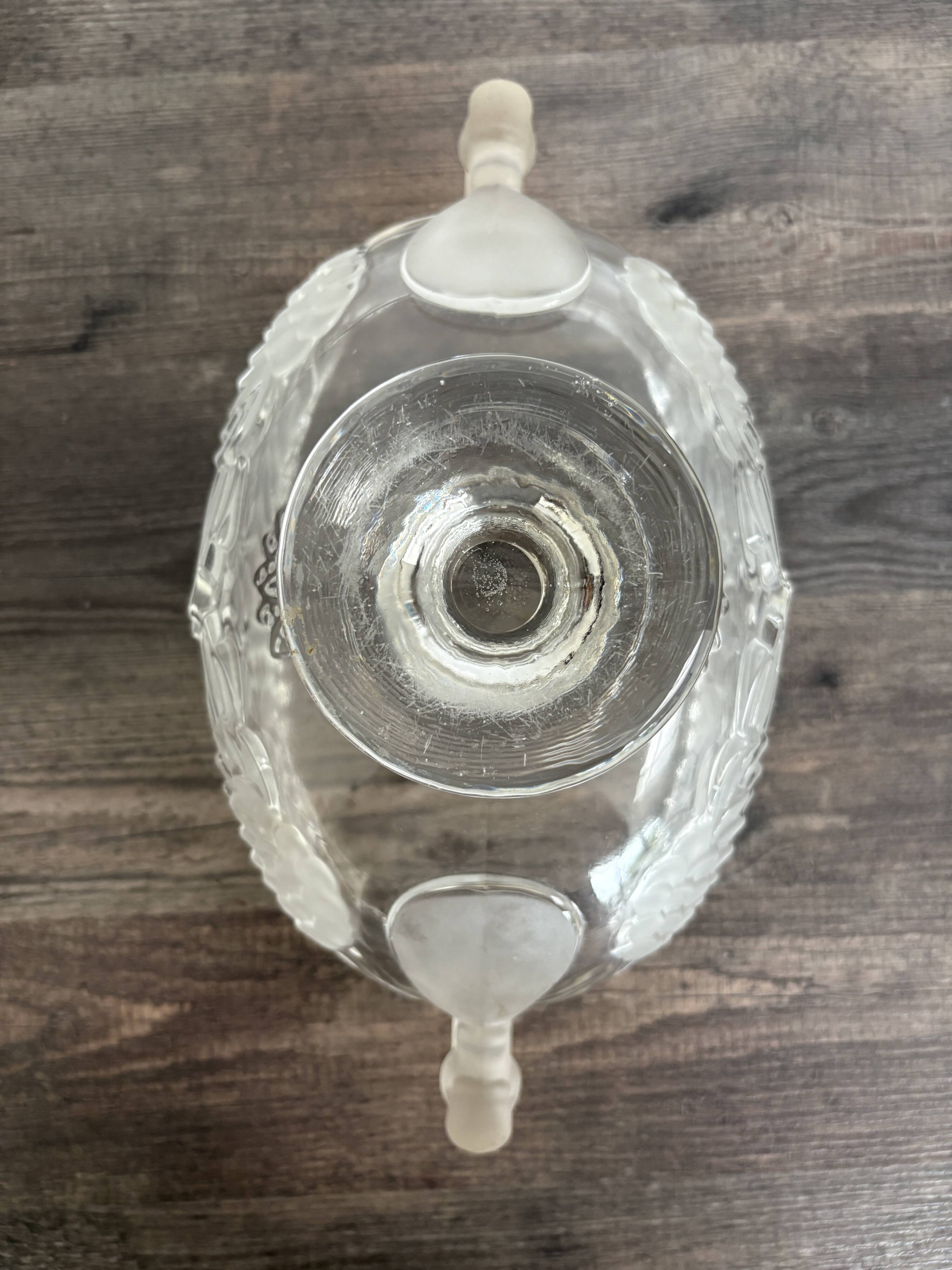 Art Deco molded pressed glass bowl – France 1930