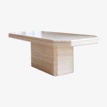 Low table in travertine