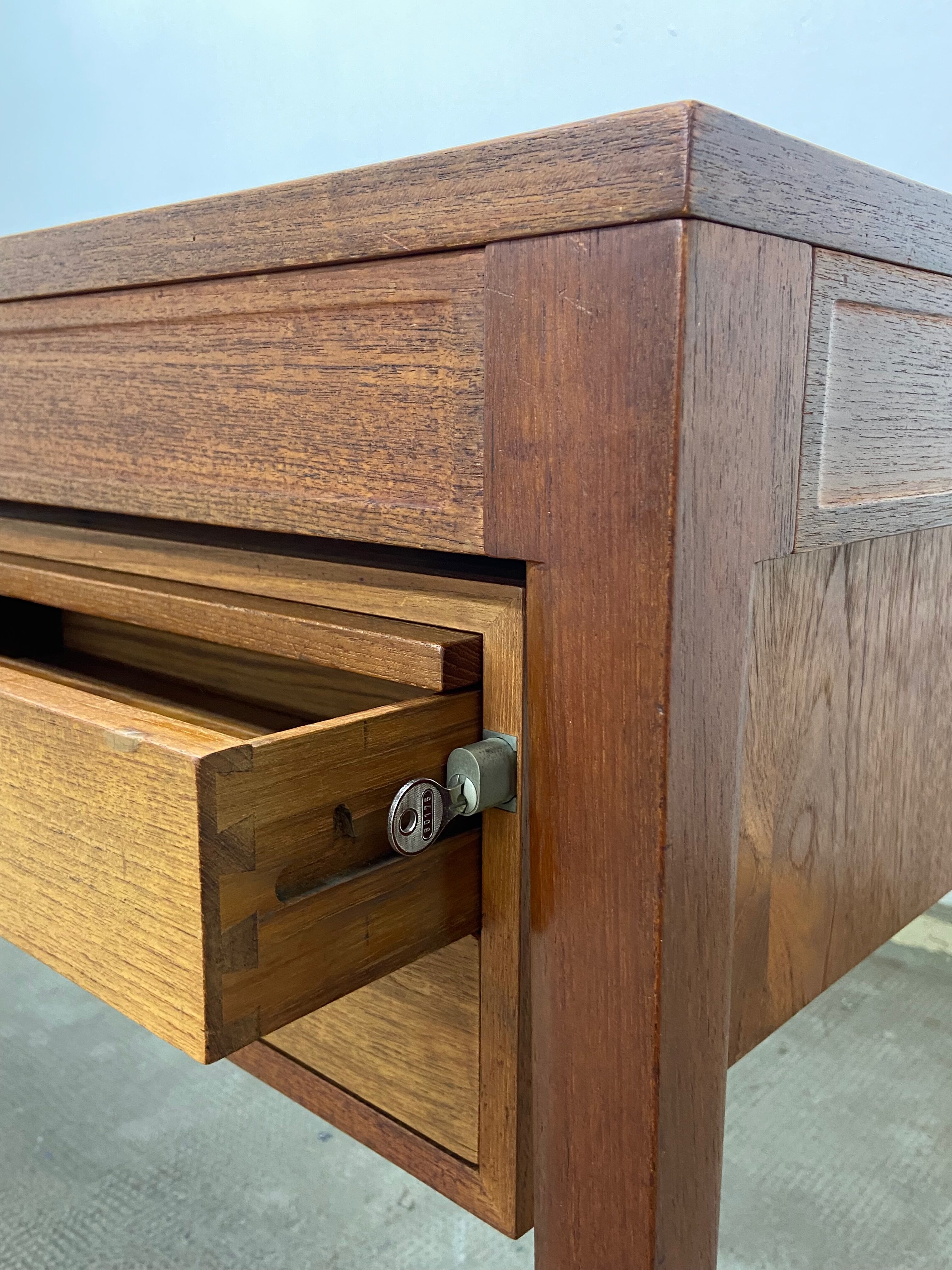 Set of Diplomat writing desk and sideboard by Finn Juhl for France & Søn, 1950s