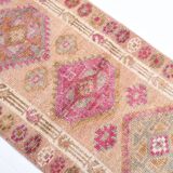 Shades Of Pink Cream Vintage Runner Rug, 85x330Cm