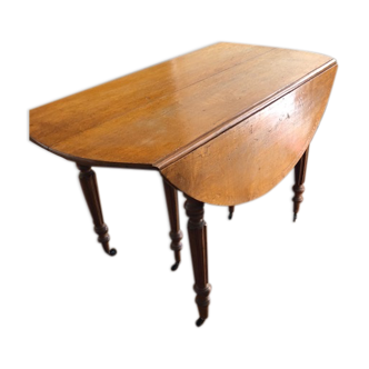 Table ancienne à rallonges,  pieds parapluie