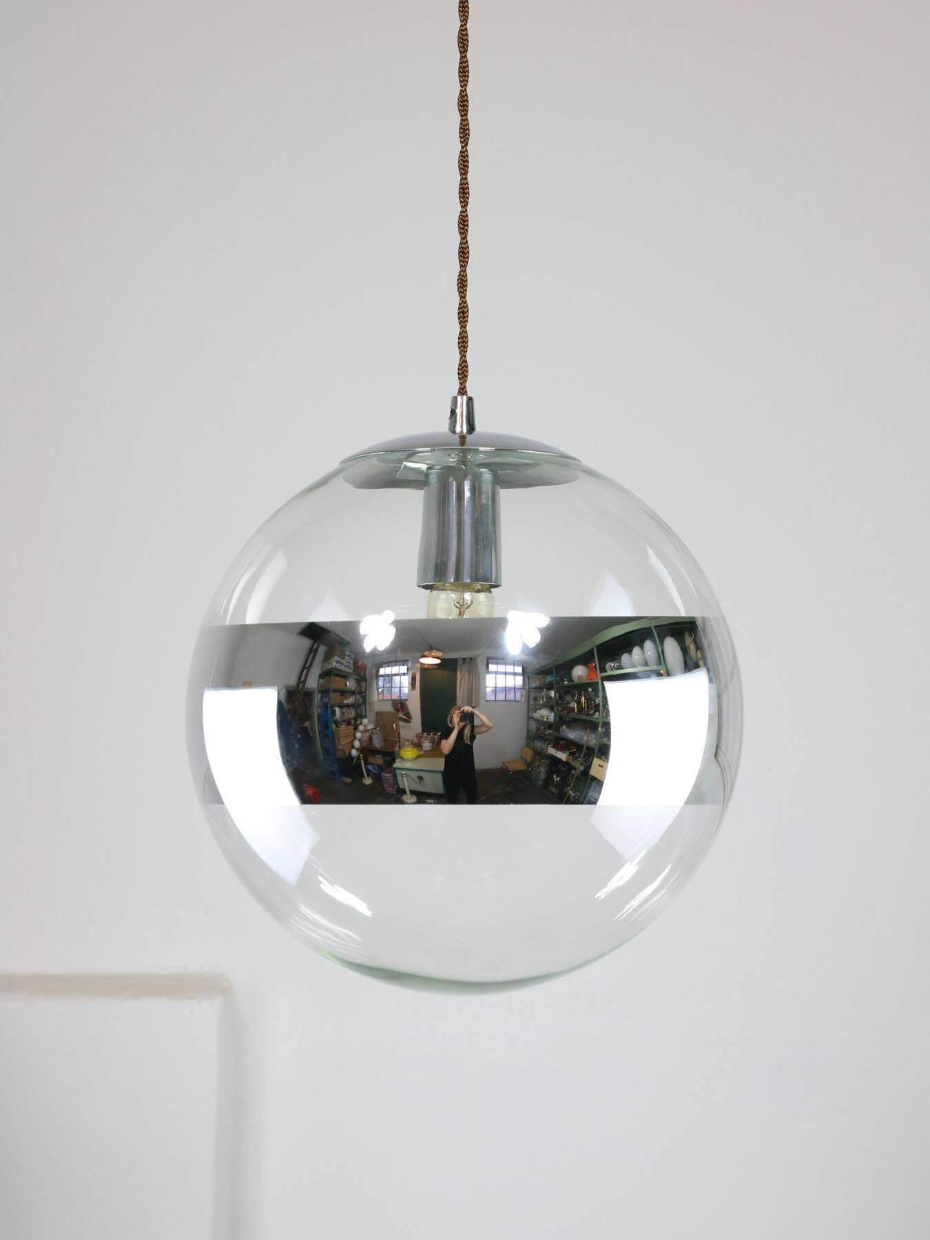 Suspension sphère vintage en verre et chrome, italie, 90s
