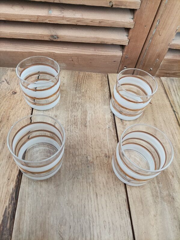 Glass sandblasted art deco