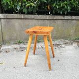Tabouret bois clair à pieds crayon h51