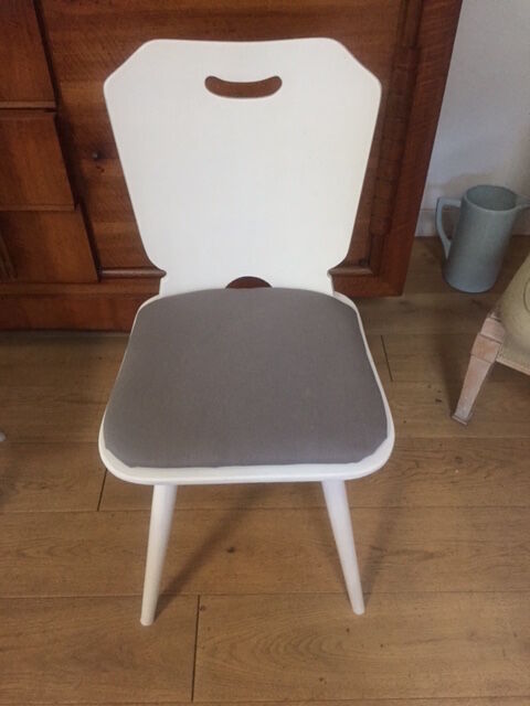 Pair of chairs Scandinavian white wood