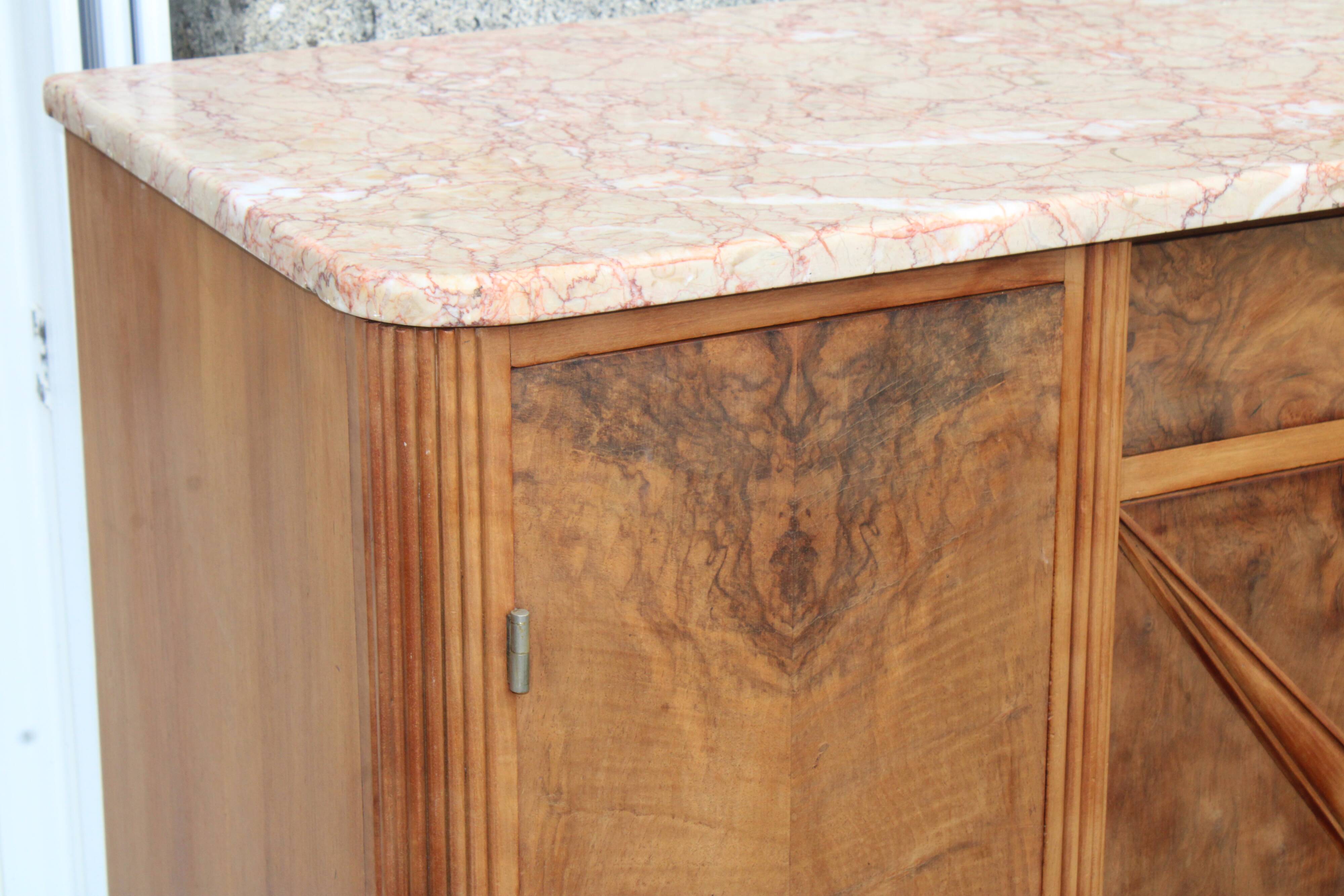 Art Deco sideboard in solid walnut and veneer – pink marble top