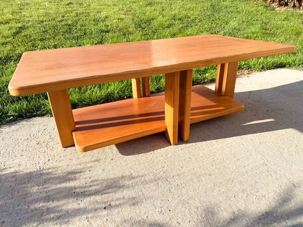 Grande table basse en orme massif