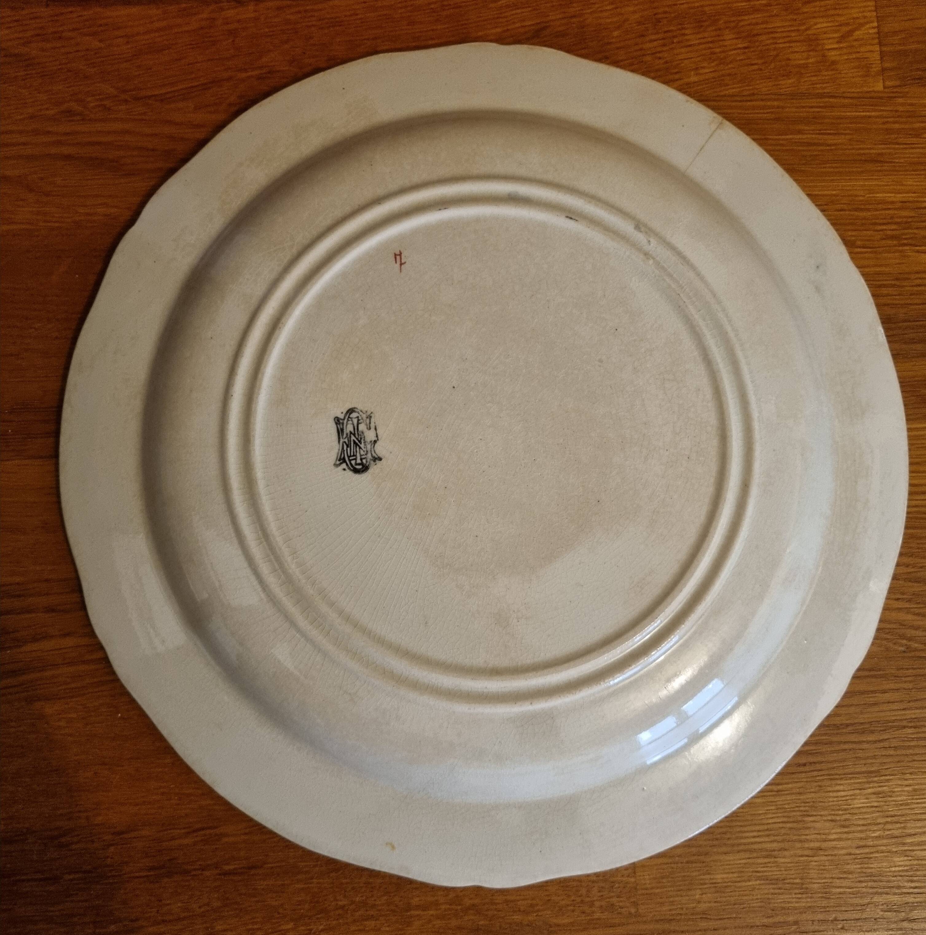 Large antique plate in Gien earthenware with Cornucopia pattern Ø 28 cm