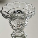 Paire de bougeoirs verre moulé, forme florale/godronnée, verrerie de portieux. années 50.