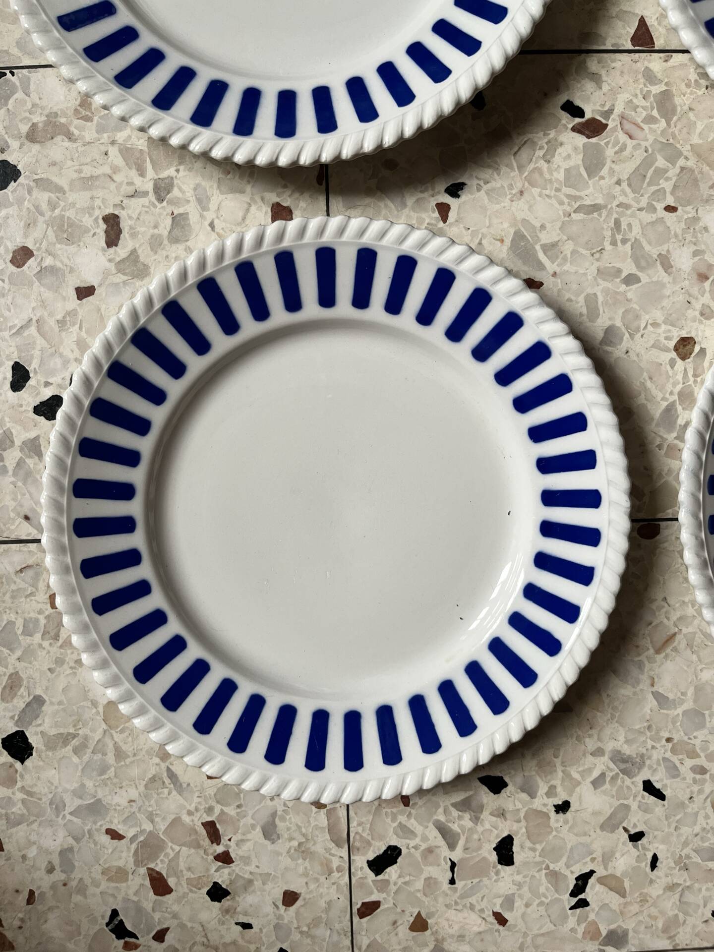 4 dinner plates