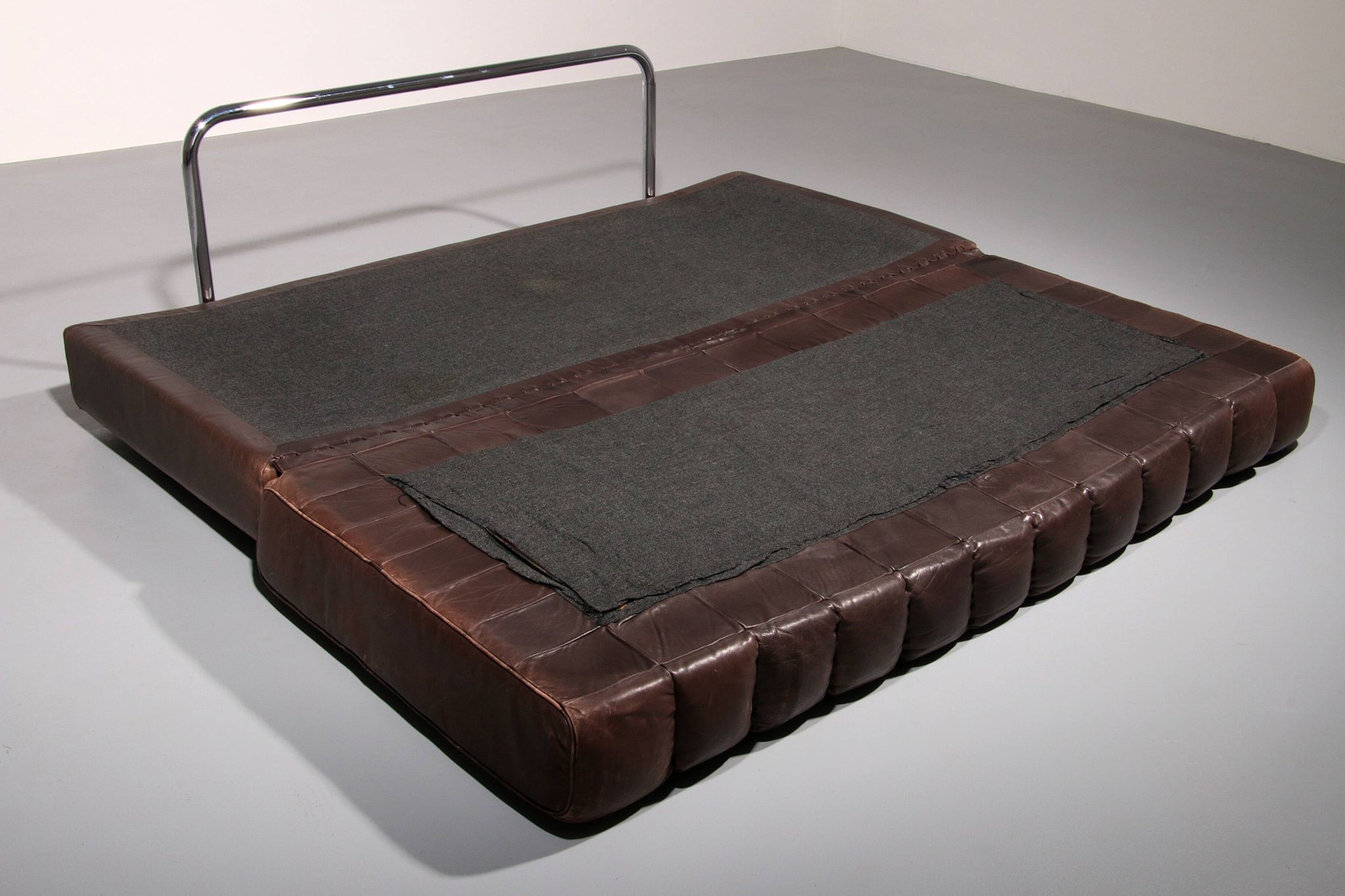 Mid-century DS 85 sofa bed from De Sede Switzerland, 1960s