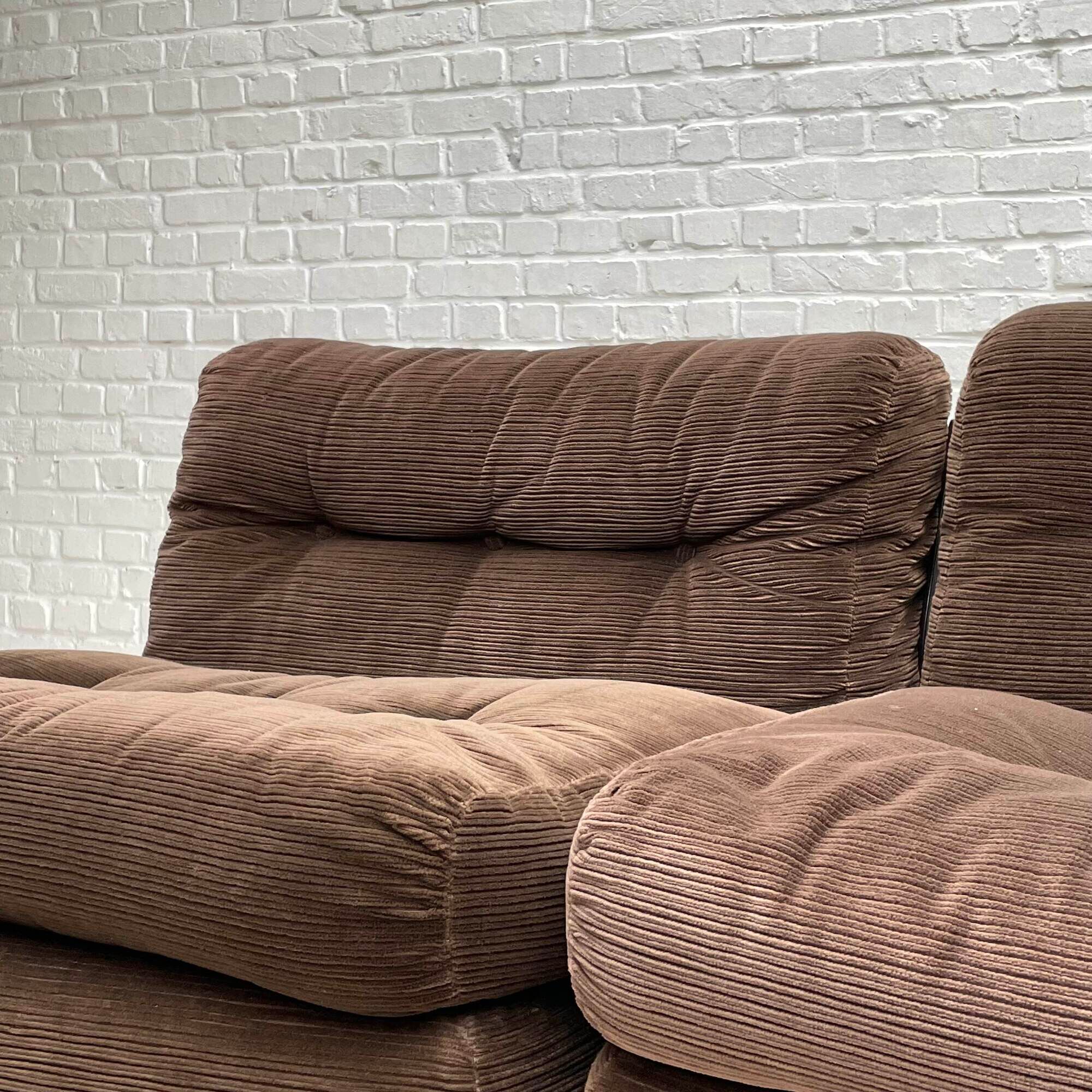 3 amantas in brown corduroy by Mario Belinni for B&B Italia