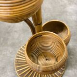 Support à plantes italien en bambou à plusieurs niveaux des années 1960, avec cinq coupes sculpturales.