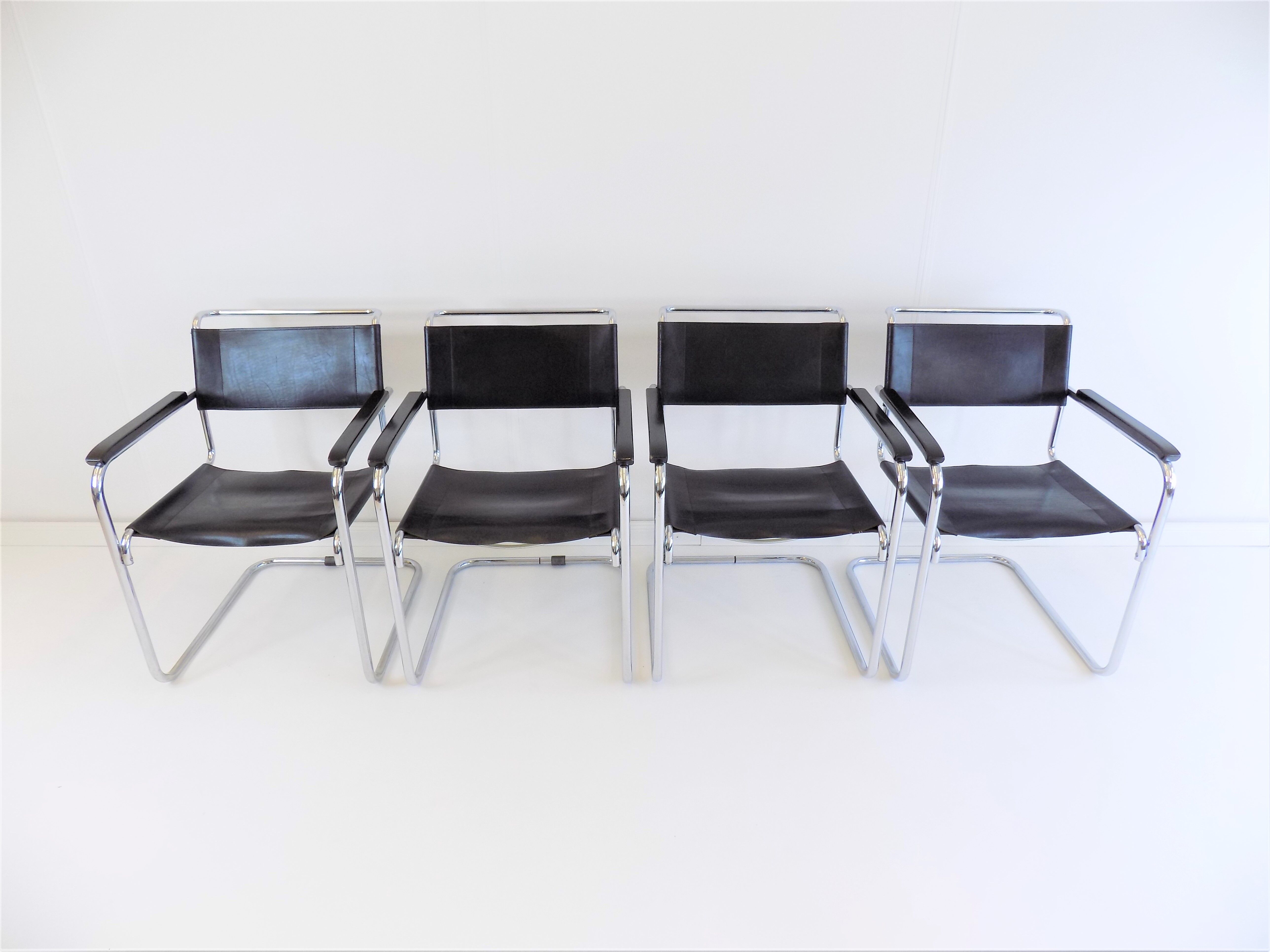 Set de 4 fauteuils Thonet S34 cuir cantilever par Mart Stam