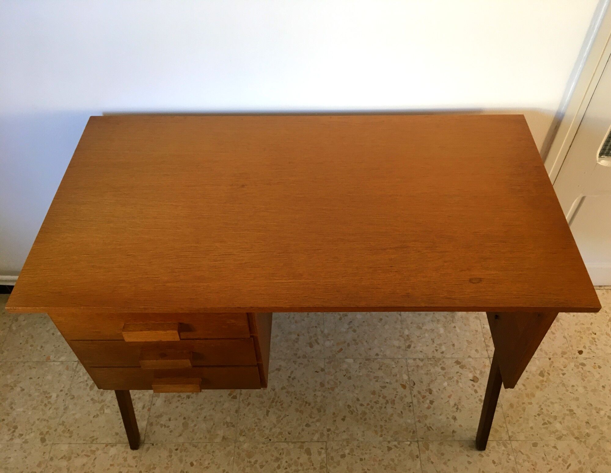 Vintage desk compass feet 1960