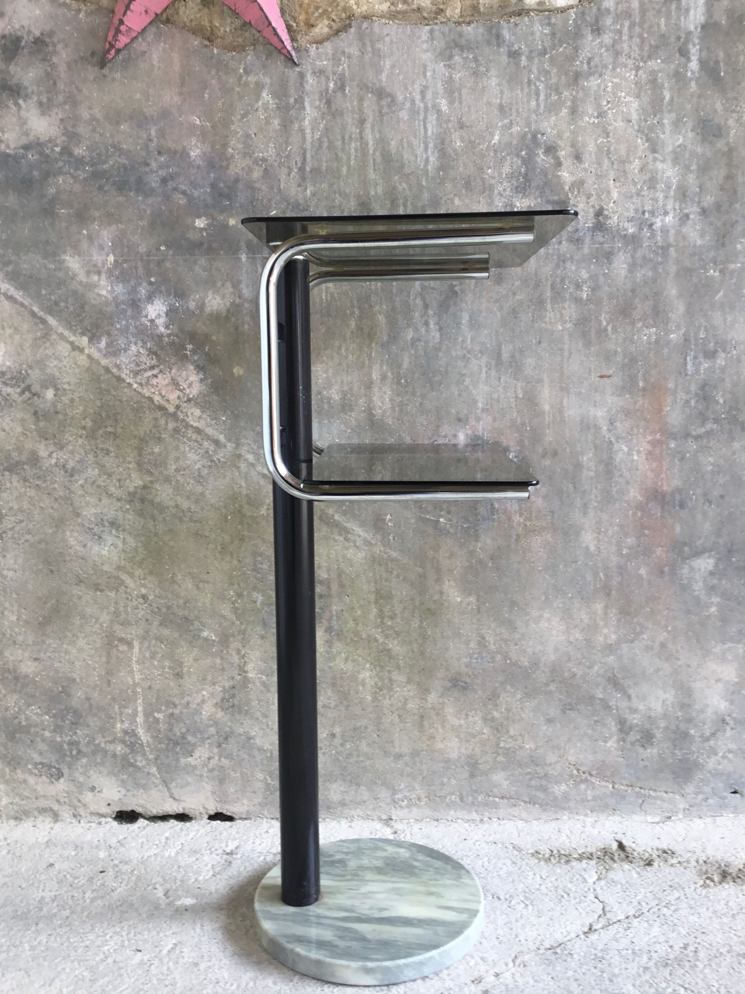 Fifth wheel or sofa end - smoked glasses and marble foot - design 1970