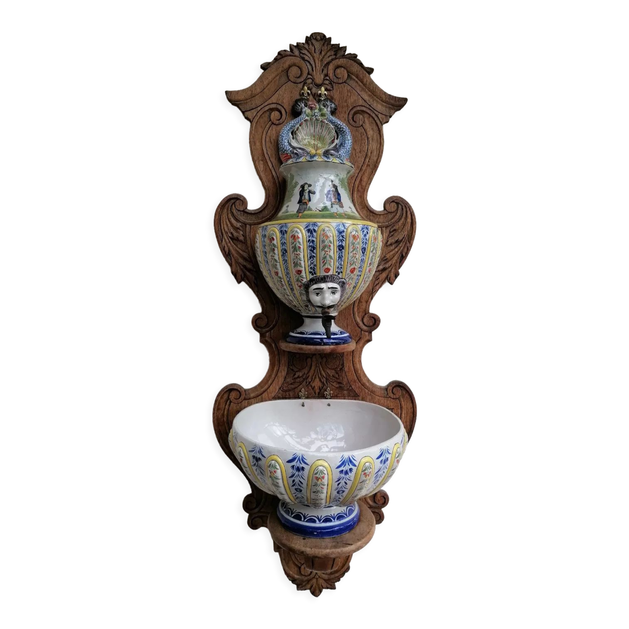 Wall fountain in Quimper earthenware