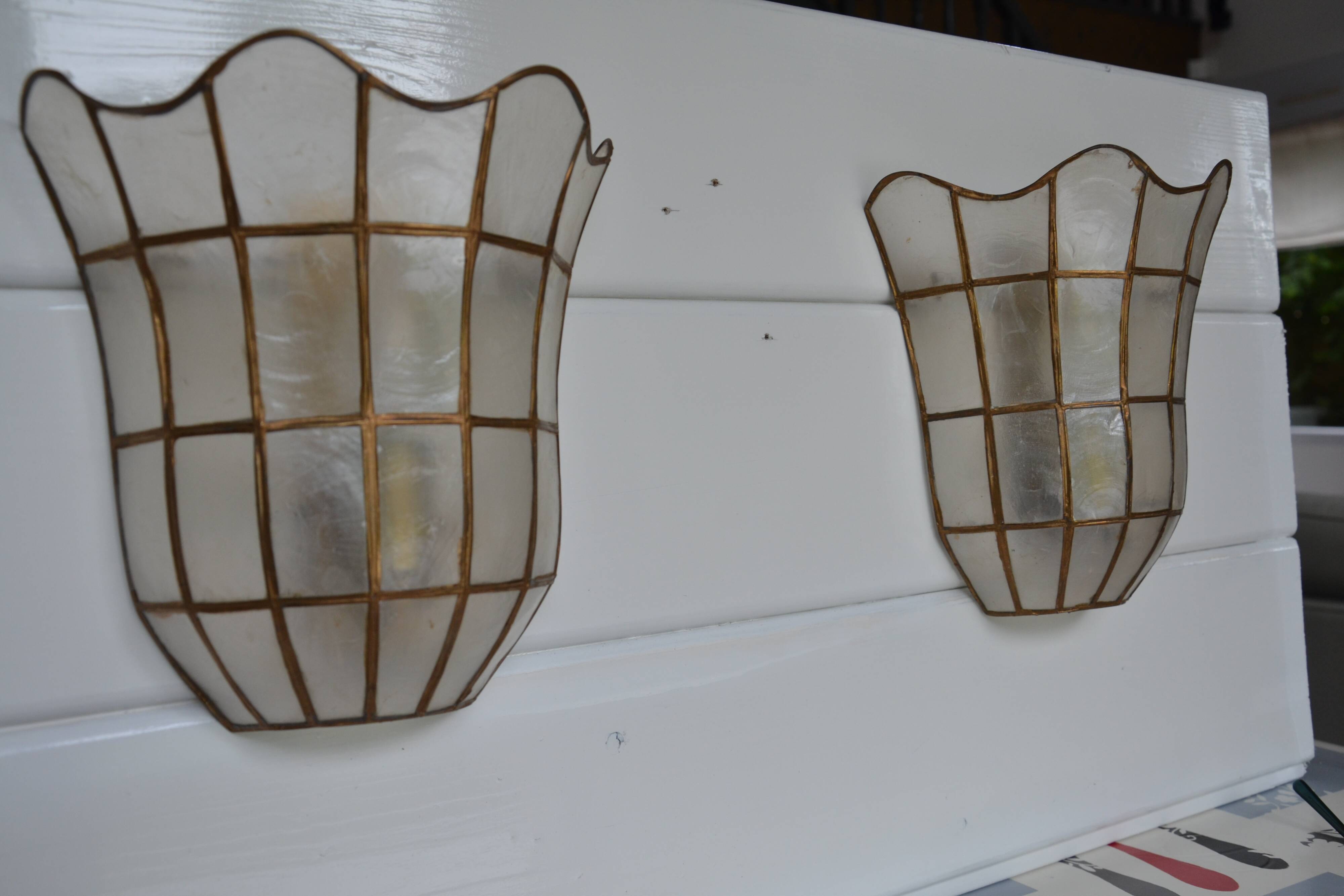 2 appliques en nacre, années 70